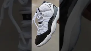 Air jordan 11 concord