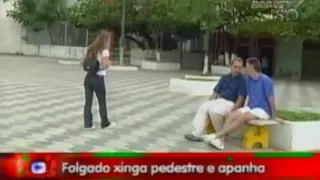 Pegadinhas - Rede TV - "Folgado xinga pedestre e apanha" - Programa João Kleber