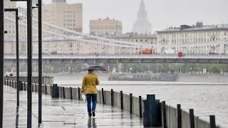 Холод, дожди и заморозки в Москве. Циклон принес похолодание в столицу