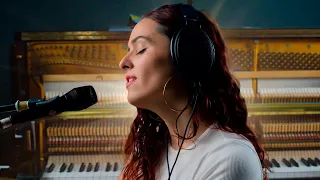 Sarah Coponat - Heaven's Gates  ( Live from the Studio )