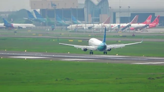 Landing Garuda Indonesia Boeing 737-800 di Bandara Soekarno Hatta Jakarta, Indonesia Plane Spotters