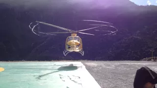 Helicopter propeller disk tip vortices condensation Bell 412