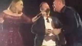 Man proposes to his partner on stage at Adele concert in Melbourne _ Daily News 2017