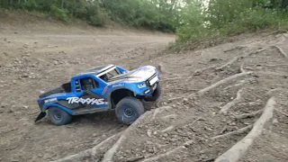 Slow-motion Traxxas UDR suspension travel
