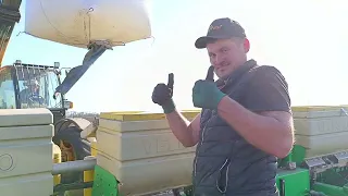 Початок Посівної 🌽 John deere 6610+СПМ8(Велес-Агро) пішло не по плану, відірвало сошник 😭