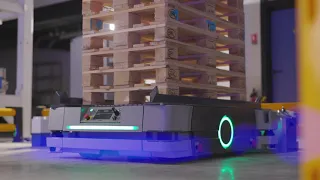 OMRON's HD-1500 autonomous mobile robot for pallet-size loads