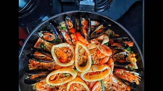 Домашняя паэлья с морепродуктами. Homemade seafood Paella recipe
