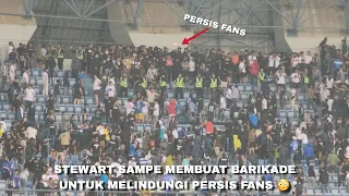 Persis fans dikerubungi BOBOTOH!! Stewart membuat barikade!! Full psywar dengan suporter away