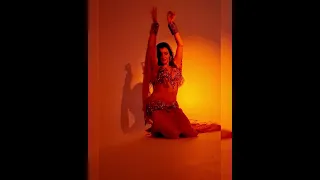 ALEX DELORA bellydancing MESAYTARA SONG