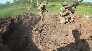 Зачистка позицій противника під Бахмутом