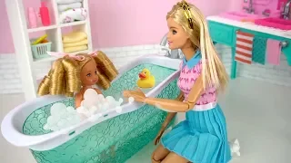 Barbie Doll Mommy Night Routine in Mc Donalds and Playground