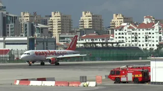 Plane Spotting - Airbus A319-100 - EasyJet - Gibraltar airport landing - Aterrizaje de Gibraltar