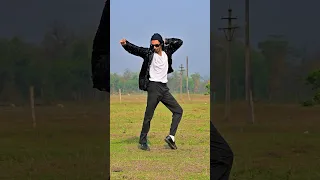 Tu Cheez Badi Hai Mast Mast 😎🔥#akshaykumar #dance #sandipbrahamin