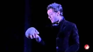 Show Clip - Hamlet - Jude Law