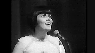 Mireille Mathieu à l`Olympia (15 septembre - 4 octobre 1966)