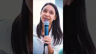 Vitória Souza deixou o palco após ser chamada de “produto” pelo Pastor em Catanduva-SP