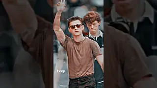 please!!!watch until the end is the last photo of Tom Holland? Edit JEDAG JEDUG Tom Holland version🔥