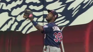 MIN@CLE: Santana makes nice leaping grab at the wall