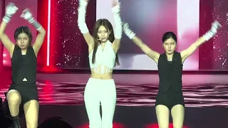 Twice's Tzuyu solo - Done For Me (cover) fancam at Ready To Be Tour LA 6/10/23