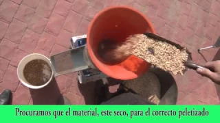 Fabricación casera de pélet. Peletizadora y molino triturador doméstico de Ecofricalia