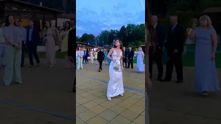 Букет невесты улетел😂 #wedding #свадьба #lovestory #shortsclip #weddingdress #топ #топчик #топ10