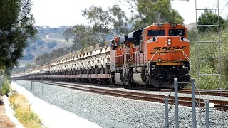 LONG BNSF Military train going into San Diego