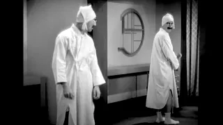 Duck Soup (1933) by Leo McCarey, Clip: Three Groucho brothers and a mirror...(make comedy history)