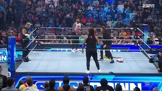 Sami Zayn y Kevin Owens son interrumpidos por el Bloodline - WWE SmackDown 14 de Abril 2023 Español