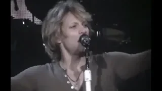 Bon Jovi - You Give Love A Bad Name (Live at MSG 2005)