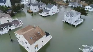 Flooding fears force Massachusetts residents from their homes