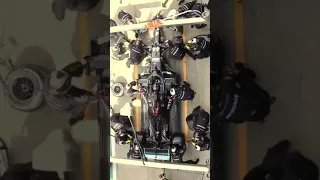 F1 Mercedes double pit stop