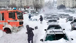 Snow Apocalypse in Germany! Streets are covered with Ice, hail storm in Reutlingen