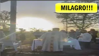 !MILAGRO EN VIVO! !OCURRE CUANDO EL SACERDOTE HACE LA CONSAGRACION EN #MISA ! CRISTO VIVE