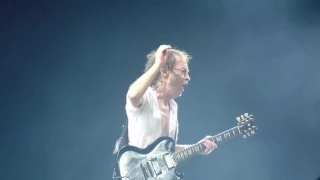 Angus Young (AC/DC) "Awesome Guitar Solo"