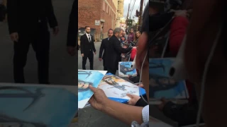 Mel Gibson of Braveheart signing autographs