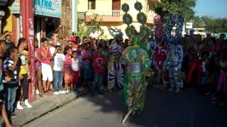 Carnaval de Camboya salida de grupo Lechones Los Horizontes