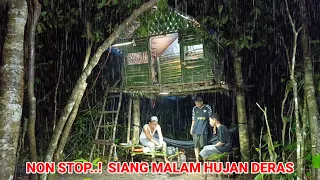 non-stop!!! hit by heavy rain day and night, sleeping soundly until morning in a hanging house