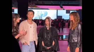 JENNIE with Park Seojun at the CHANEL Métiers D Art Show in Tokyo, Japan
