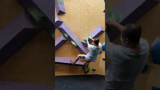 Unexpected fall in bouldering LOL
