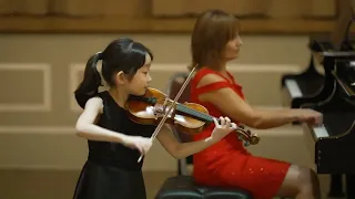 Mozart Violin Concerto No. 3 in G Major, K.216, "Allegro" performed by Ria Kang