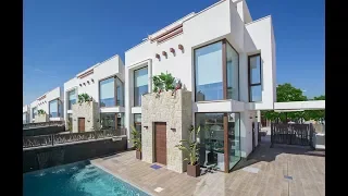 Mediterranean Style Villas with private pool in Ciudad Quesada