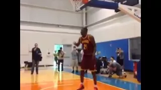 Andrew Wiggins Dunk