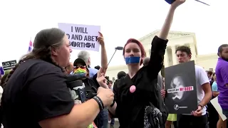 Louisiana judge temporarily blocks abortion ban