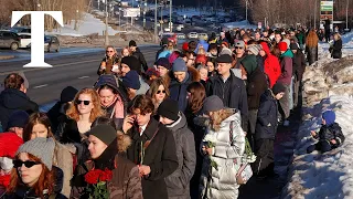 Queues to lay flowers at Navalny's grave two days after his funeral