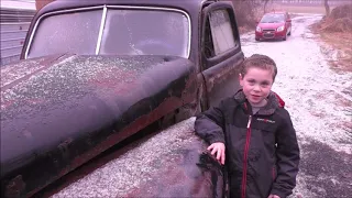 1948 Ford 2 Door Sedan Super Deluxe : Walkaround Video : FLATHEAD V8 ENGINE