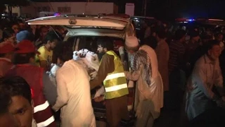 Pakistan: Viele Tote nach Anschlag | Journal