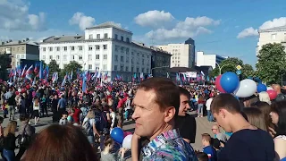 Море людей на митинге. День Республики, Луганск, ЛНР, 12.05.2019