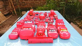 Amazing! Clean up muddy minicar falling into the water & a convoys disney cars! Play in the garden61