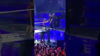 Rammstein Berlin 18.07.23 - Junge entert Schlauchboot von Flake und Schneider