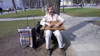 Русские гусли. Russian harp.